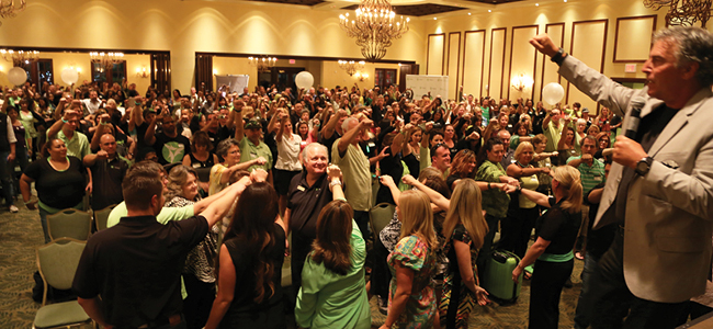 whats new with it works april 19 green carpet it works